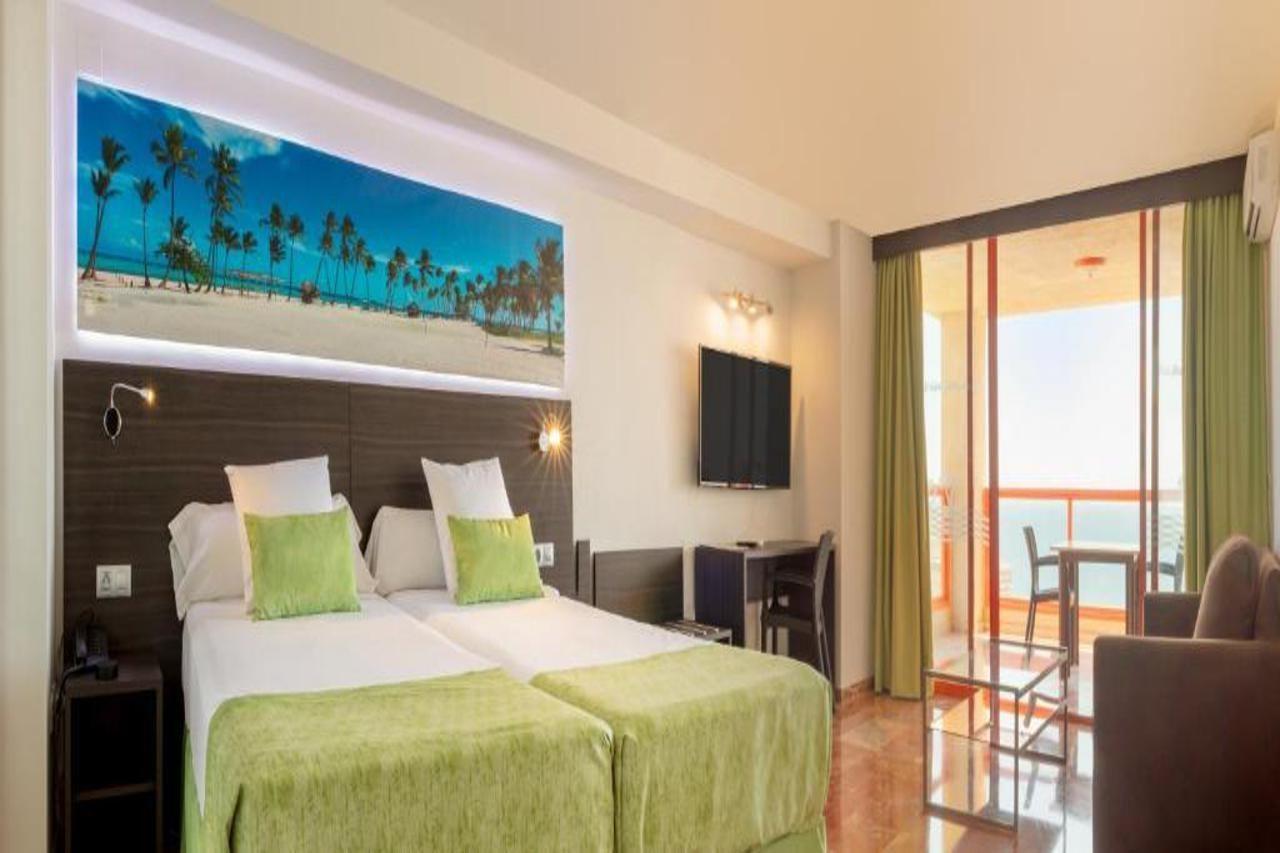 Magic Tropical Splash Hotel 3*