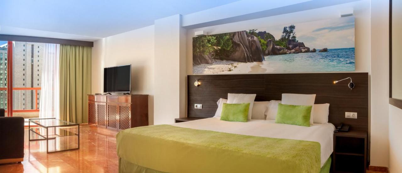 Magic Tropical Splash Hotel 3*