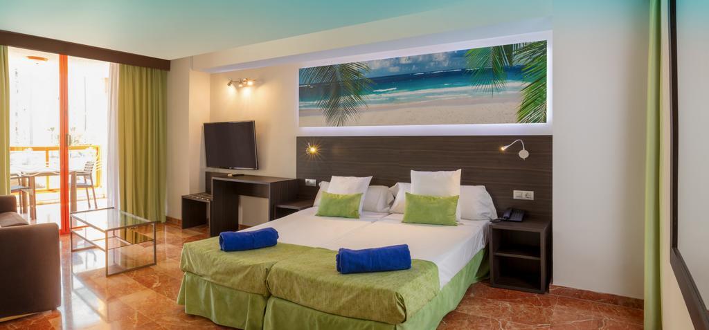 Magic Tropical Splash Hotel